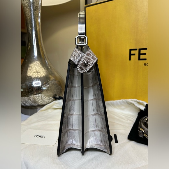 🔥NWT! FENDI•Crocodile Leather Peekaboo ISeeU Bag Small - Picture 5 of 10